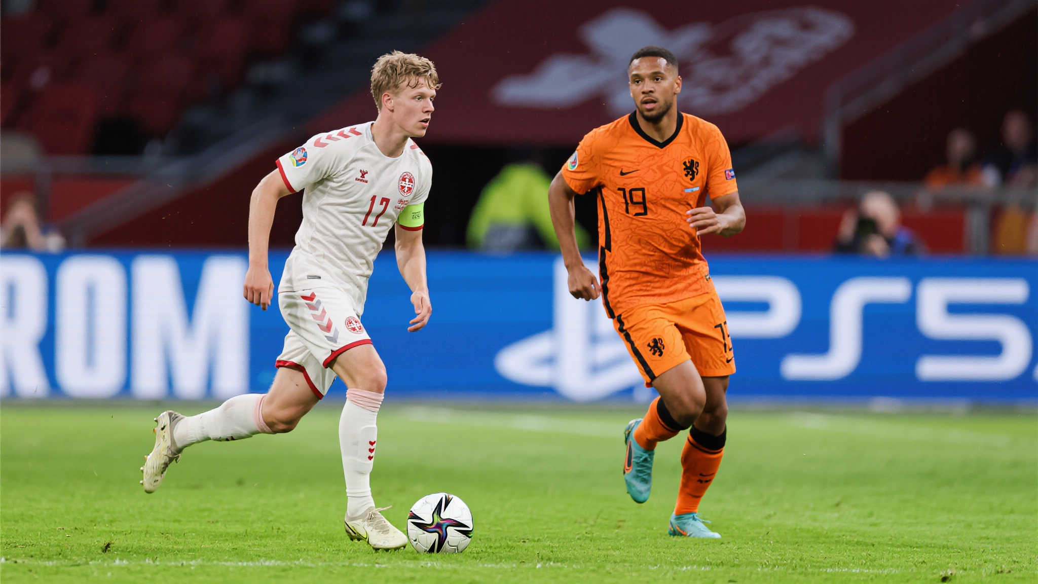 要了解标题含义，就需要谈论被誉为丹麦新星代表性的拉